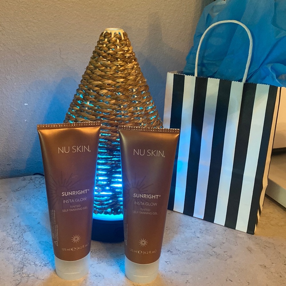 NU SKIN Instaglow Self Tanner (2 Tubes)